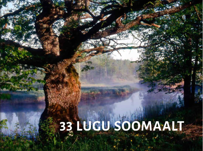 Võimas suur tammepuu tundub seisvat keset voolavat vett ja kesk udu