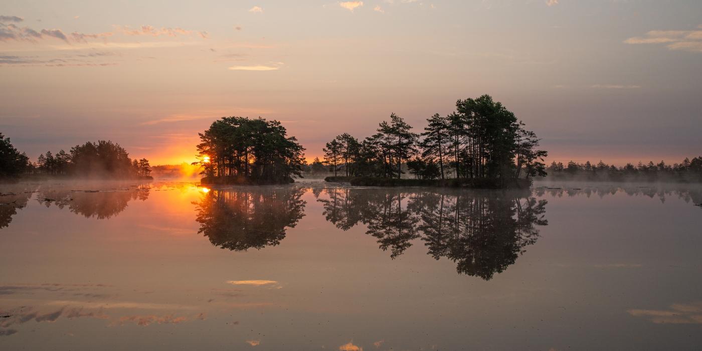 Sunset and lake Väike Loosalu. Romet Vaino