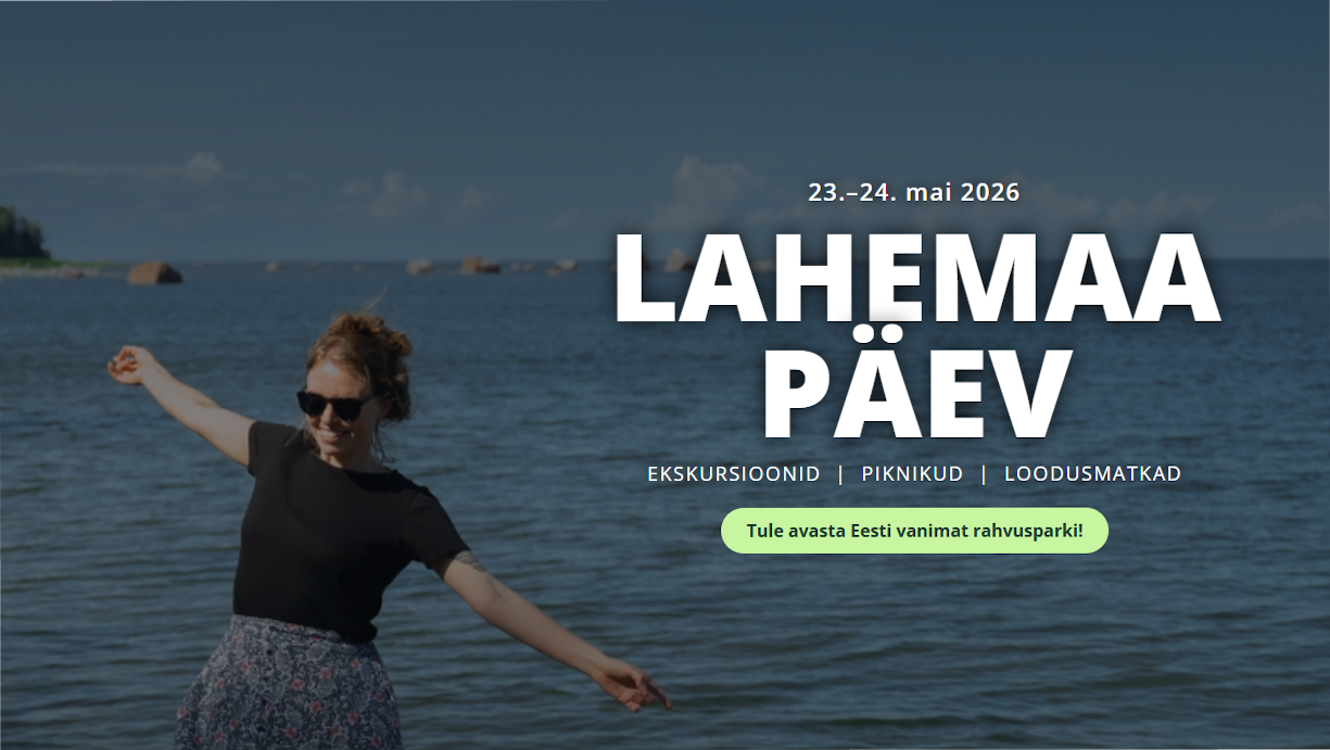 Naine turnib mere ääres kividel